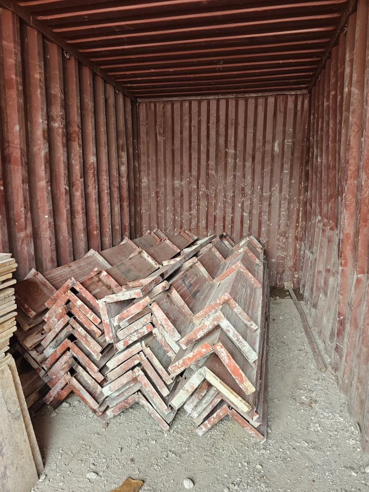 Metal Columns 26